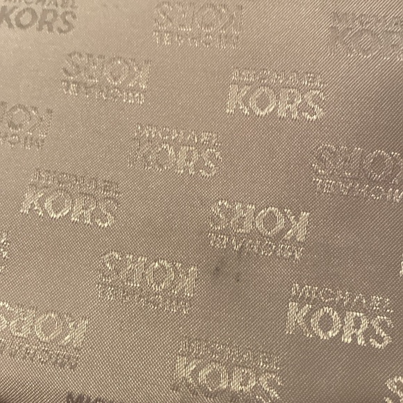 🔹Michael Kors🔹 Rhea🔹Pale Blue🔹Large Zip Shoulder Hobo Bag/EUC - Picture 11 of 14